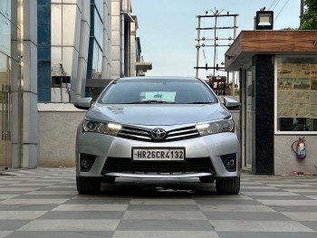 2015 TOYOTA COROLLA ALTIS 1.8 GL MT