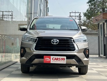 2022 TOYOTA INNOVA CRYSTA 2.7 G AUTO